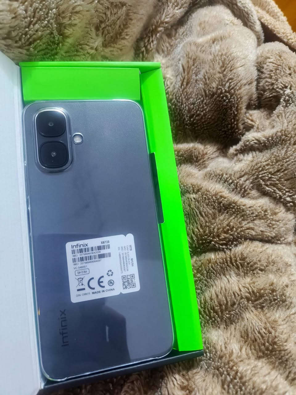 السلام عليكم عندي جهاز انفنكس SMART 10 جهاز أصلي ضمان 12 شهر جهاز نضيف 100-100 جديد غير مستعمل الشاشة مالته 120 هرتز يدعم Ai ذاكره IP64 مع شاشه ضد الكسر وسماعه اصليه وشاحنة وكفر شفاف اصلي السعر 125 وبي مجال بسيط للاستفسار أكثر ***********
