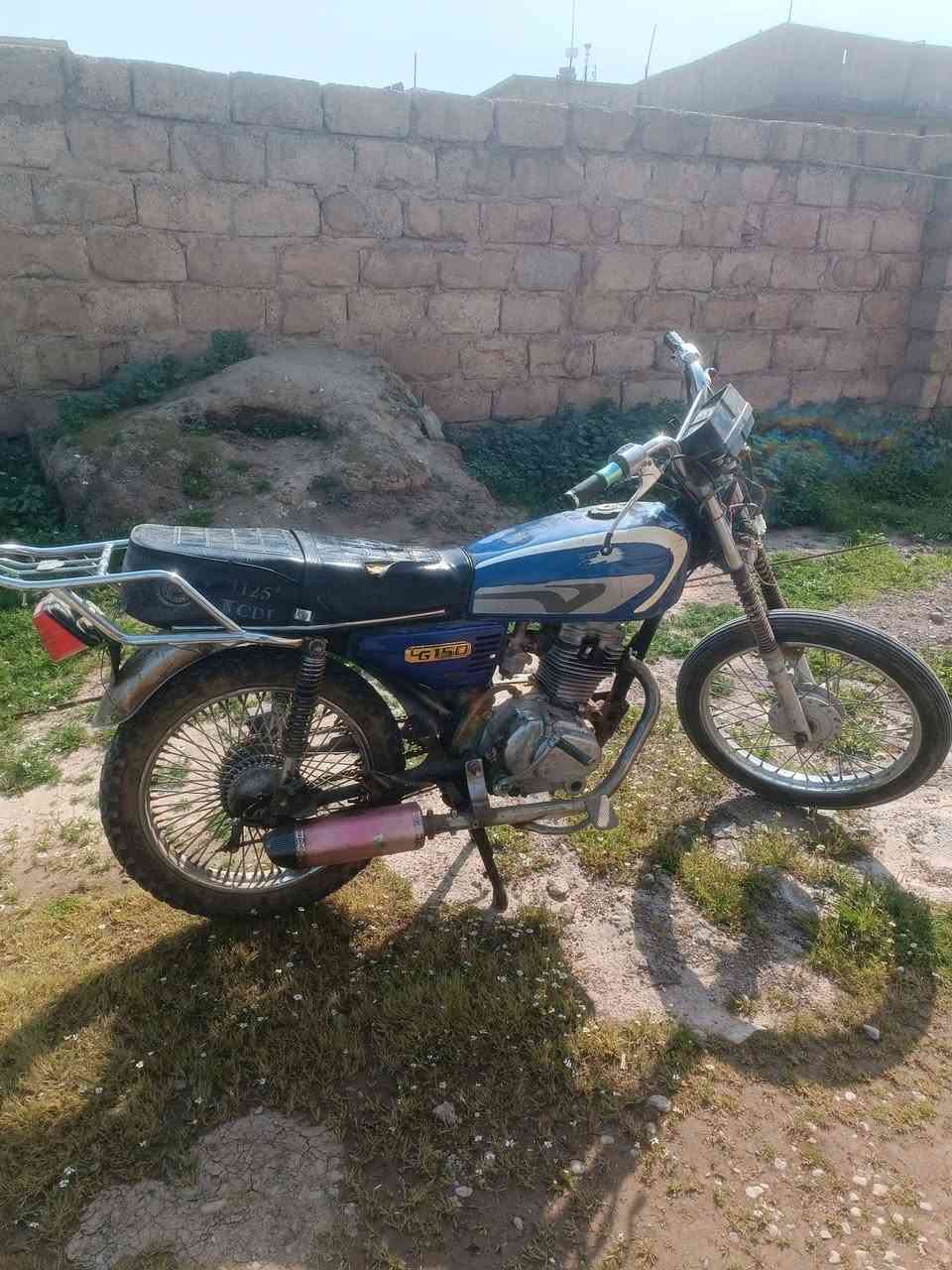 السلام عليكم موطور للبيع فقط يعوزو بستم وولفات ادفع سعر


**إذا كنت صاحب هذا الإعلان وتريد حذفه لأي سبب، رجاءا أرسل رسالة إلى الدعم الفني**