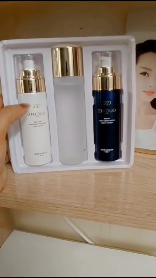 كوزمتك الماكيرة عسولة 🤍🌸  
مكياج • عناية • منتجات بناتية  
توصيل بغداد وكل المحافظات 🚚  
📍 بسماية  
📞


**إذا كنت صاحب هذا الإعلان وتريد حذفه لأي سبب، رجاءا أرسل رسالة إلى الدعم الفني**