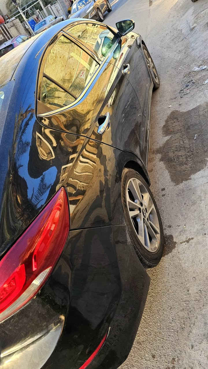 النترا 2017
وارد امريكي صور الحادث موجودة
فول مواصفات  ماشيه 67 الف
بصمه 
تدفئه بالكشن
3 انظمة قيادة
تحكم ستيرن
شاشه هونداي
حساسات + رادار
فتحه بالقماره
رقم بغداد بأسمي 
السعر 120$
رقم الهاتف
***********
