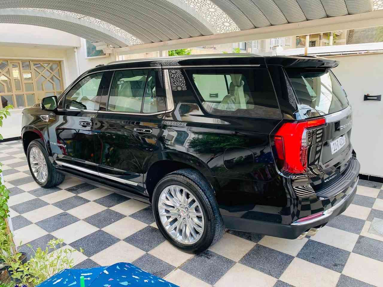 السلام عليكم
بعد التحية والتقدير 

للبيع يوكن دينالي Vip
‏GMC YUKON DENALI 2025
  وكالة المنصور  كفاله عامه من كل شي 
السيارة  بحالة الوكالة رقم بغداد ماشية 21 الف كيلو مغلفة ppf كامل ب 2000 $ 
مواصفات الدينالي المعروفة فول vip

 المــــــواصـــــفــــات :

- محرك V8 6200cc 
- شاشات خلفية مع hdmi
- تبريد ٣ قطع
- وايرلس كاربلاي
- مراية كامرة
- كامرات 360 درجة
- حساسات امامية خلفية
- تشغيل واطفاء اوتو
- ثلاجة توصل درجة حرارة سالب ٥
- رادار
- نضام المحافضة على المسار
- بلك كهرباء
- فور ويل وتو ويل تتحكم بي
- جكات
- هاندبريك كهربائي
- شاشة عرض معلومات على الجامة
- ستيرن كهرباء
- نقطة عمياء
- نضام مراقبة الدسكات
- نضام مراقبة فلتر الهواء
- بانوراما
- مستشعر كشنات خلفية
- كشنات vip منفصلة
- تصعيد وتنزيل كراسي الصف الثالث كهرباء
- كشنات تدفئة+تبريد
- كشنات خلفية تدفئة
- ستيرن تدفئة
- تشغيل عن بعد
- خزن وضعية الكراسي للسائق
- منافذ تايب سي امامي وخلفي وصف الثالث
- كشنات الوسط تنطوي كهربائي ويدوي
- نضام فتح الصندوق بواسطة القدم

السعر 768 وبيها مجال 

مكان السيارة بغداد 

***********
***********
