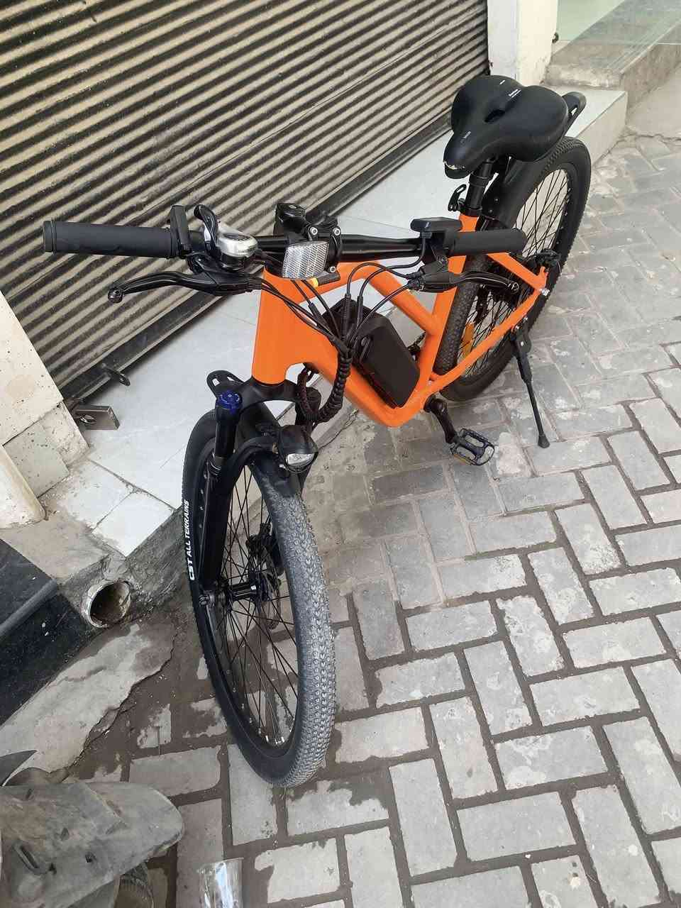 بايسكل شحن بطاريه لثيوم اخو الجديد سرعه 40 السعر 400قفل الشراي يتصل ***********
