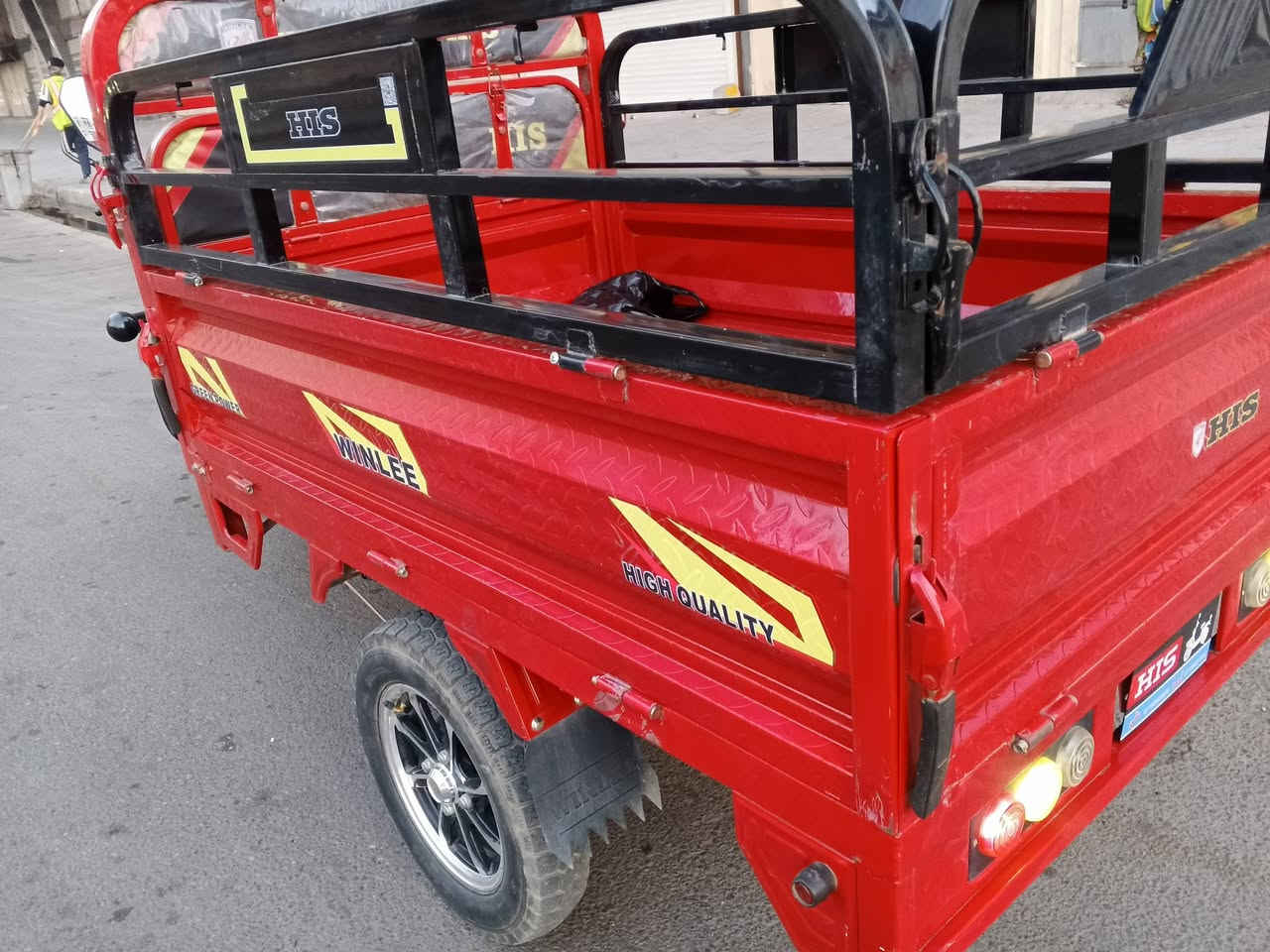 ستوته كهربائية للبيع
💪 محرك دفرنس قوي (1500 واط)
🔋 بطارية 60 فولت – مدى ممتاز بالشحنة
🚚 تتحمل أوزان عالية 
⚙️ نظام حديث وثابت + صرفية قليلة جداً
💡 ليدات قوية + شاشة + مرايات
📍 الحالة: جديدة / استخدام قليل
📍 جاهزة للعمل مباشرة بدون أي صرف

📞 للاستفسار: ***********

📍 العنوان: بغداد شارع النضال
