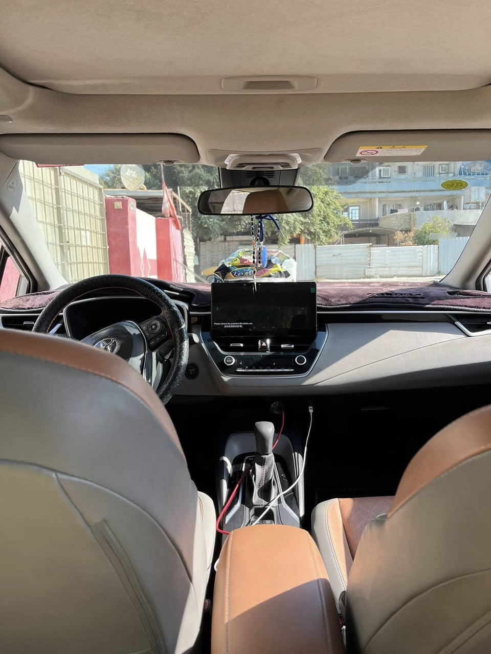 السلام عليكم كورلا 2024 تجميع صيني فول مواصفات داخل قرميدي لون صدفي الشكل الامريكي ماشيه 31 مكفولة من الصبغ والبارد بيها رصعات 4 مكانات مراوس فقط ***********
