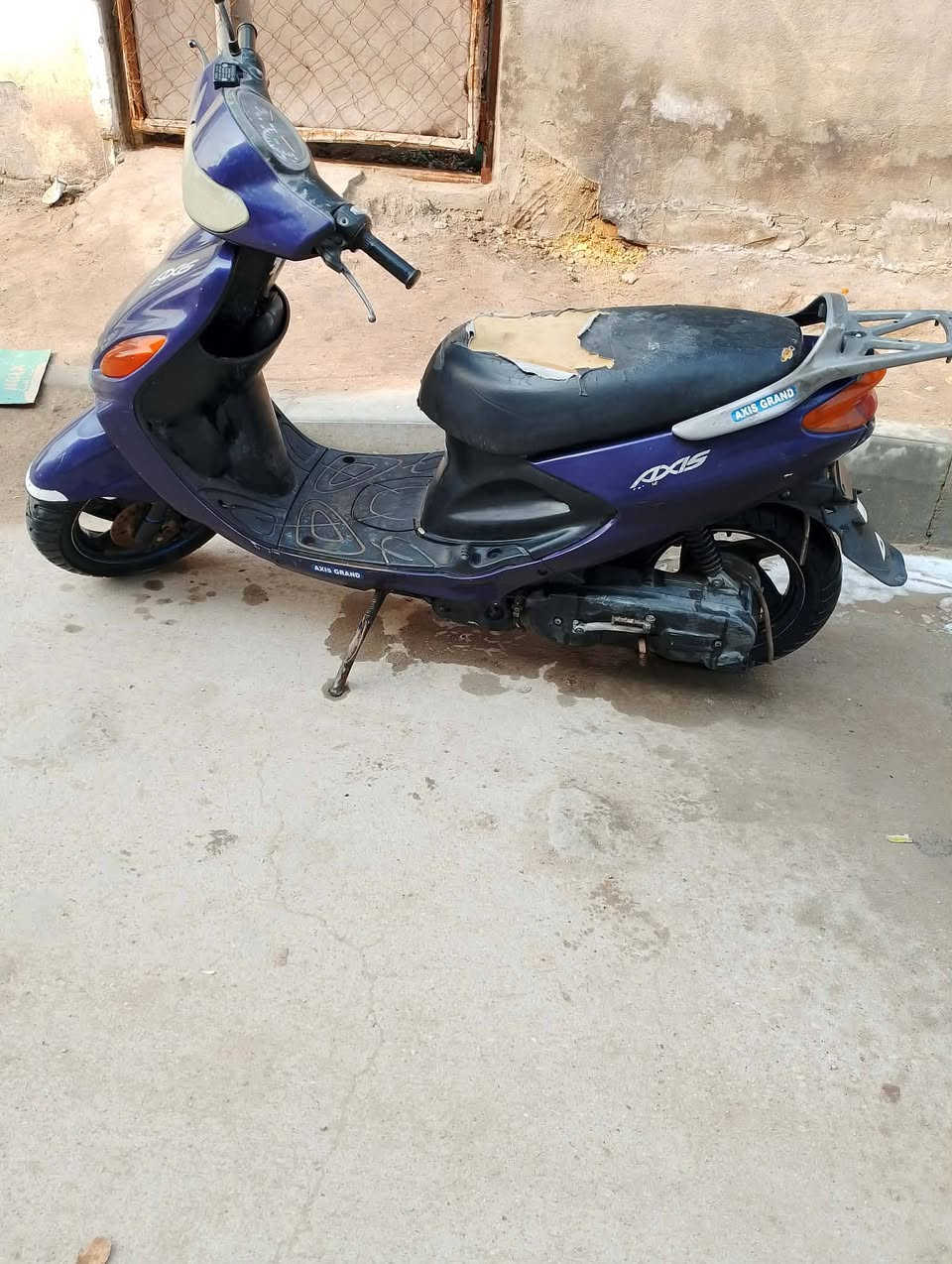 لبيع لكزز ما مفتوح ناصرية لسكان الصناعي سعر 950وبيهه مجال ***********
