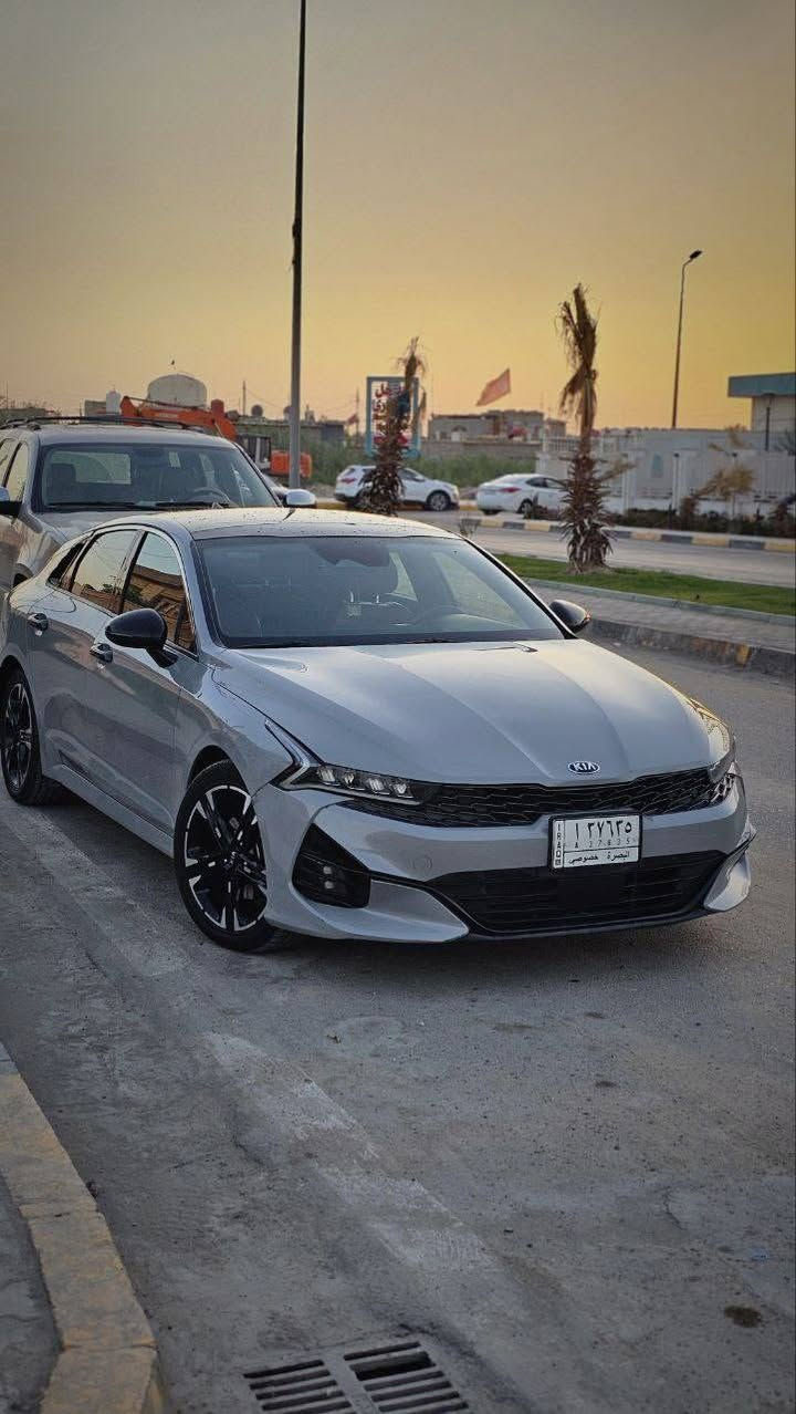 سلام عليكم ورحمة الله 

KIA K5 GT LINE 

محرك 1.6 Turbo 

سيارة فول مواصفات

بانوراما

كشنات جلد

فول LED 

و باقي مواصفات الGT LINE المعروفة

سيارة مكفولة مكينة و تبريد 
كير مبدل جديد

سيارة كاملة بدون اي نواقص 

رقم الشاصي مدرج وي صور السيارة

سعر السيارة 168 ورقة 

ترهم مراوس حسب القناعة 

اي استفسار ثاني *********** متواجد واتساب البصرة, العراق
