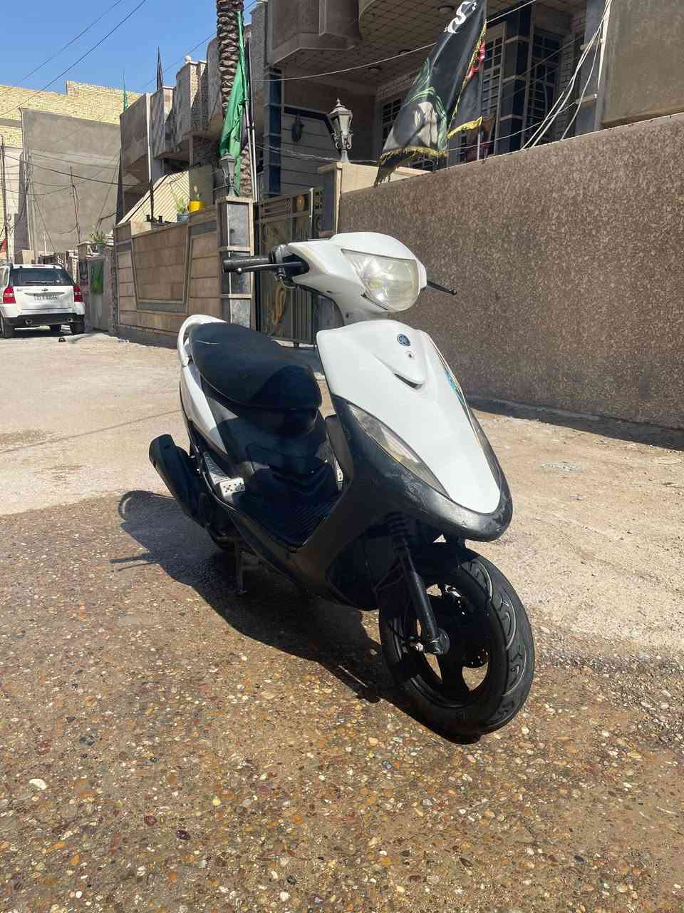 دراجة ماكس عدلة ابيض سرعة ١٢٠ لوك جديدة مكينة غير مفتوحة كهرباءيات شغالة سلف هندر نكرة وحدة تاير جديد عداد كيلو متر مع بالزين شغال السعر ٥٥٠وبيها مجال العنوان بغداد للاتصال ***********
