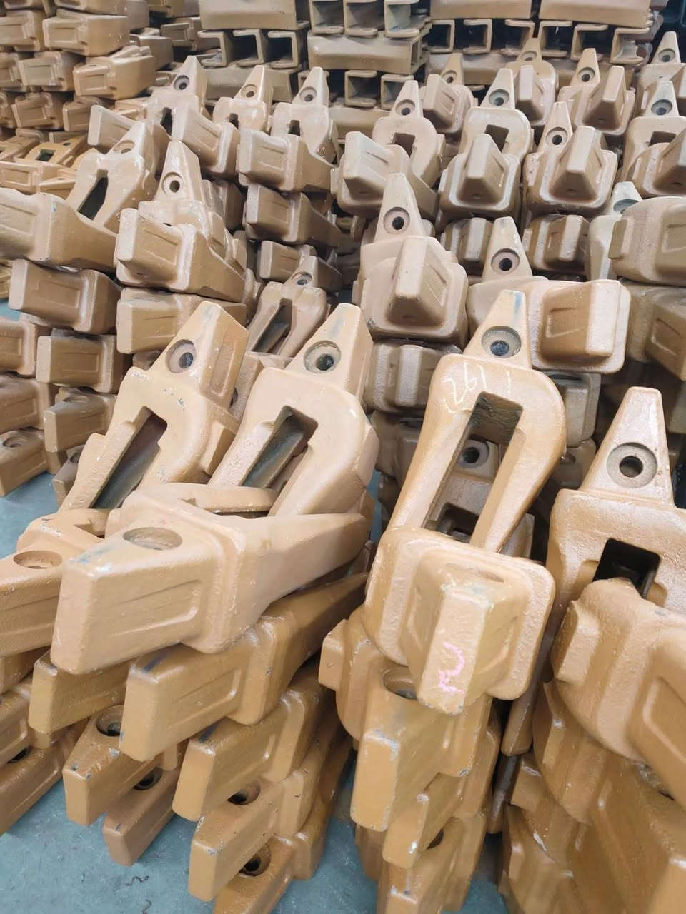 Large stock of excavator bucket teeth and adapters ready for shipment.

Available for CAT, Komatsu, JCB, Hyundai, Hitachi, Volvo and more.

Fast delivery.
Stable quality.
OEM & aftermarket support.

Feel free to send your part number for quotation.

#BucketTeeth

#ExcavatorParts

#HeavyEquipment

#ConstructionEquipment

#MiningEquipment

#CATParts

#KomatsuParts

#GroundEngagingTools

#GETParts

#ExcavatorSpareParts


**إذا كنت صاحب هذا الإعلان وتريد حذفه لأي سبب، رجاءا أرسل رسالة إلى الدعم الفني**