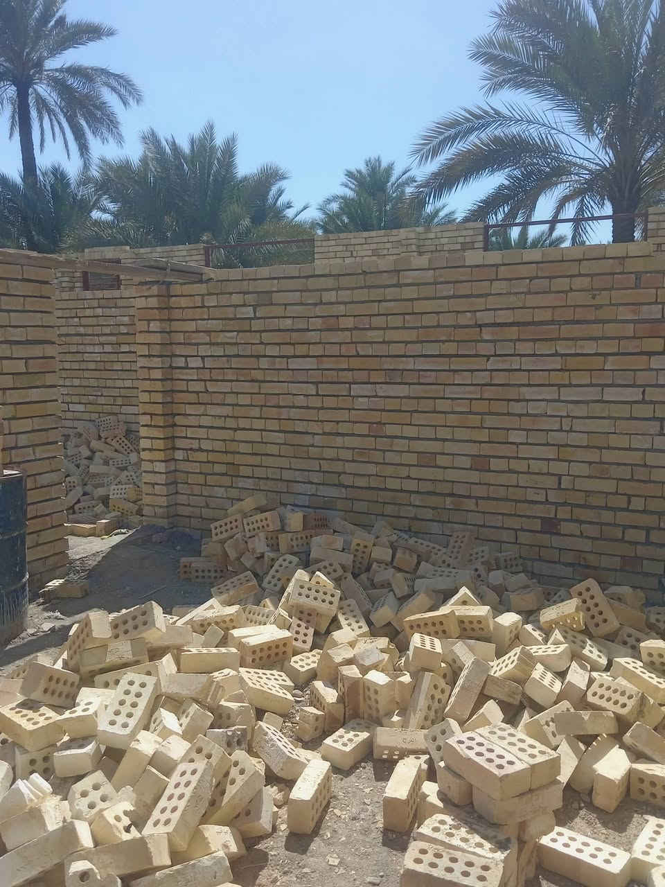خلفه بنا درجه ولا كربلا طابوق بوك.
***********
