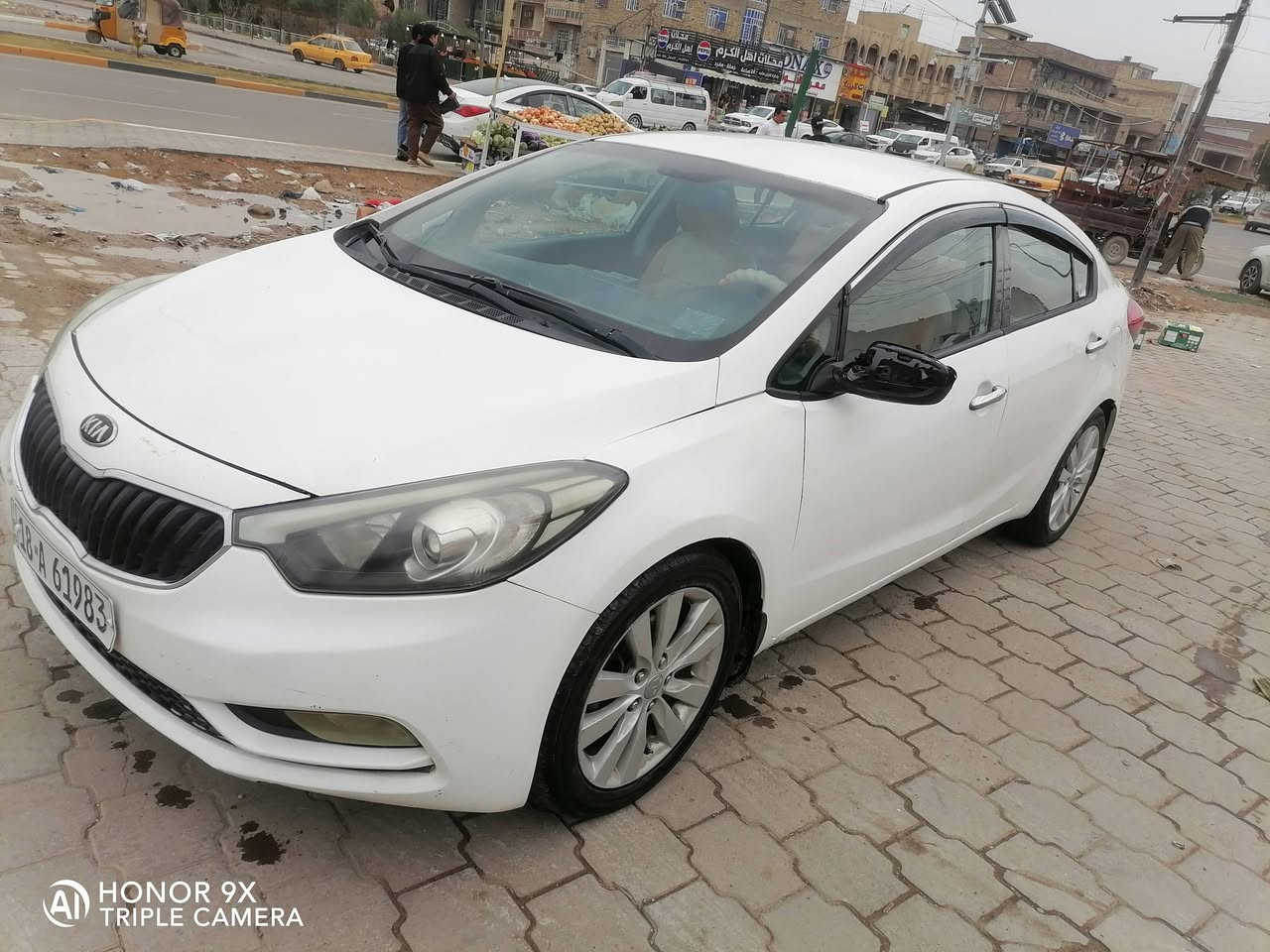 السعر 80 اوبيه مجال بسيط
سيراتو 14 خليجي بدون حادث بس واكع عليه سقيفه بدون تكم
رقمه بابل مشروع وطني تحويل موباشر سنويه 29 
مكان السياره حي اور قرب جامع الفردوس
تبريد ثلج
محرك 1600 دوش دكشن عالي
صدر تعبان بس هذا عوزه
***********
