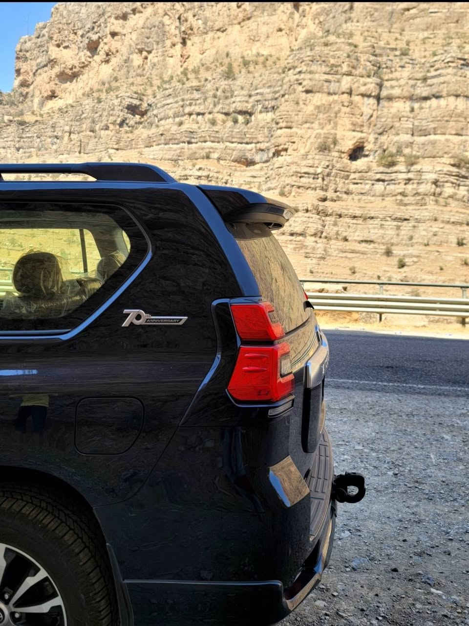 لليدور برادو زيرو بحالة الوكالة
للبيع تيوتا برادو 2022 نسخة سبعين عام
70th anniversary
السيارة مكفولة كفالة عامة
ماشية 5300 كيلو بوضع الوكالة
سبير دفن
محرك 4000
مواصفات txs
 كشنات جلد لون مشمشي
كشنات كهرباء
شحن وايرليس
شاشة كاربلي
كامرة امامية و خلفية و حساس خلفي
سلايد
سعر 480$ غير قابل للتفاوض و ما اعتقد اكو هيج نظافة بالسوك
للأستفسار اكثر 
***********
