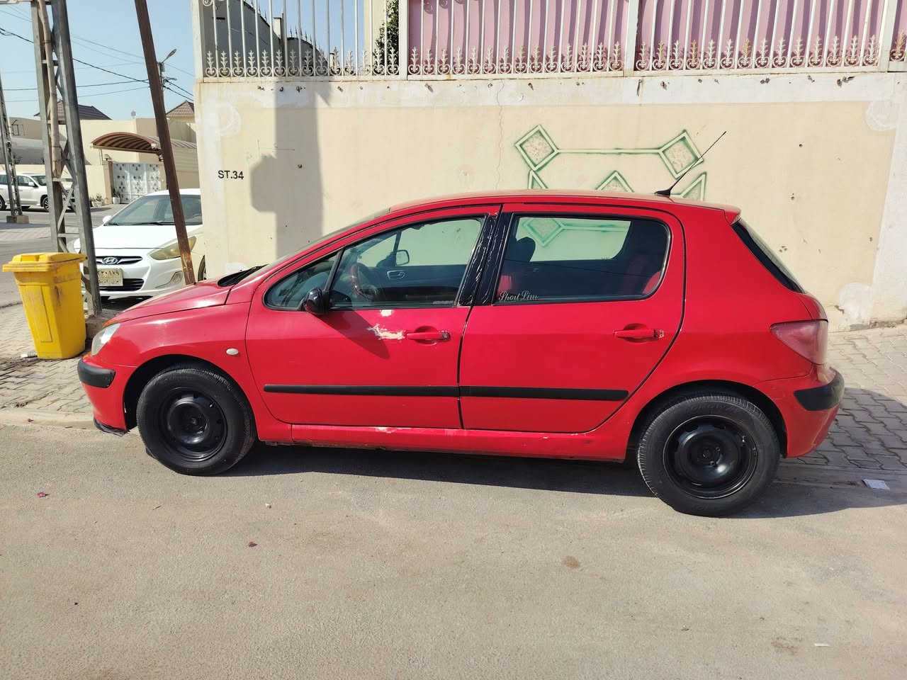 بيجو فرنسي 307 موديل 2005بأسمي رقم بغداد مصبوغه عام جماليه مكفوله من الضربه شواصي لغود كير محرك مكفول اربع تايرات جدد مكاني نجف
***********
السعر 48
