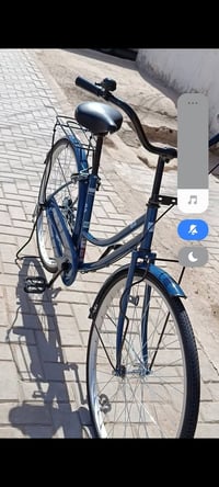 باسكل للبيع الباسكل جديد نضافته 95%100  السعر 100 وبي مجال للشراي  078...