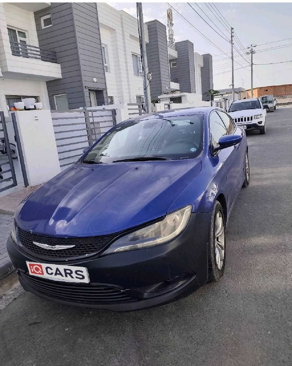 كرايزلر سي 200 سبورت 2016
محرك 2.4
كير 9 نمرة 
حدادية مريحة
كشنات جلد 
تبريد ثلج 
محرك جديد 
عزل ممتاز في الطرق الخارجية 
سنوية جديدة
سيارة نضيفة (لا تحتاج صرف)
بيه 3 قطع بدون دواخل 
السعر 98 وقابل للتفاوض عند الشراء


**إذا كنت صاحب هذا الإعلان وتريد حذفه لأي سبب، رجاءا أرسل رسالة إلى الدعم الفني**