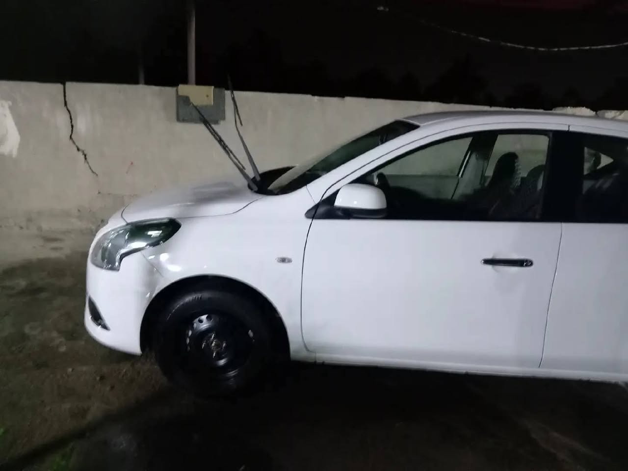 السلام عليكم للبيع نيسان صني هندي مديل 2024 مكفوله كفاله عامه مواصفات كامله رقم بغداد الجديد محرك 1500 للاستفسار ***********
