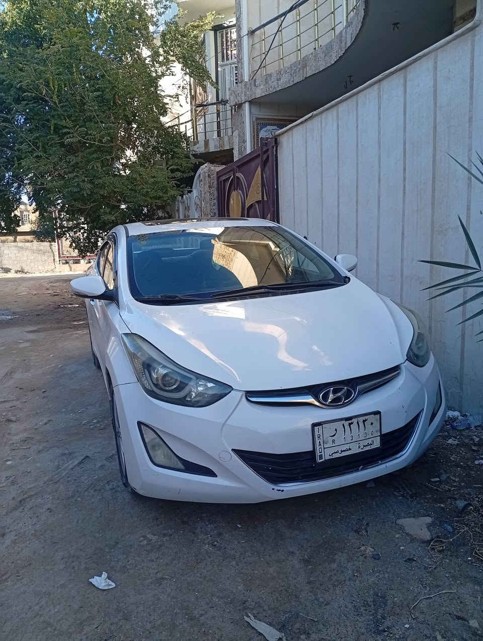 سلام عليكم الانترة موديل 2015 خليجي مكينة 1800 سيارة خير من الله 
شاشة جبيرة 
نضام ايكو اقتصادي 
تحكمات ستيرن جهتين 
لايت زنون 
ابل كاربلي 
سيارة كير مكينة خير من الله اترايك من كربلاء للبصرة 200 
السيارة بيها جاملغ جهة السايق امامي امبدل اثر ضربة خفيفة وبدلتة الله شاهد مو قوية الضربة  وكرت اباب الصدر الباقي خير من الله تعال وشوف السعر 122 وبيها مجال للشراي للستفسار *********** مكان السيارة كربلاء
