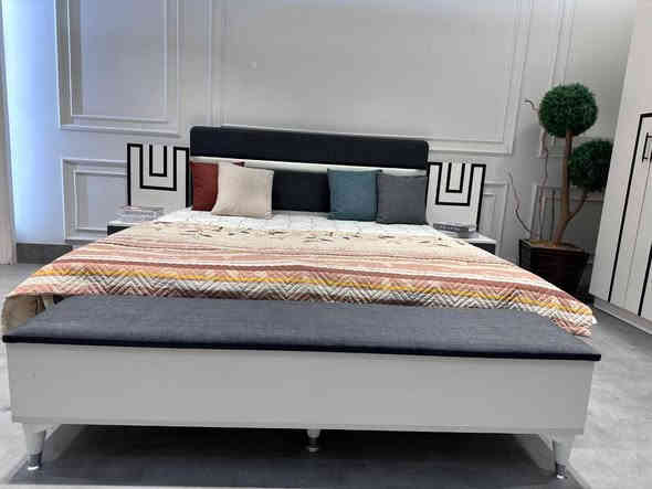 تم وصول موديل *الاسطوره*الرصاصي والجوزي
*6قطع*
*ابواب المنيوم جام ضد الكسر*
*اناره داخل الكنتور*
*اناره بالراس العالي مخفيه*
*شازلون مخزن*
*سرير مخزن دبل هايدروليك*
*برغي وجوي حديد*
*بسعر ٨٠٠
يوجد توصيل جميع المحافظات للحجز 
*********** واتس اب
