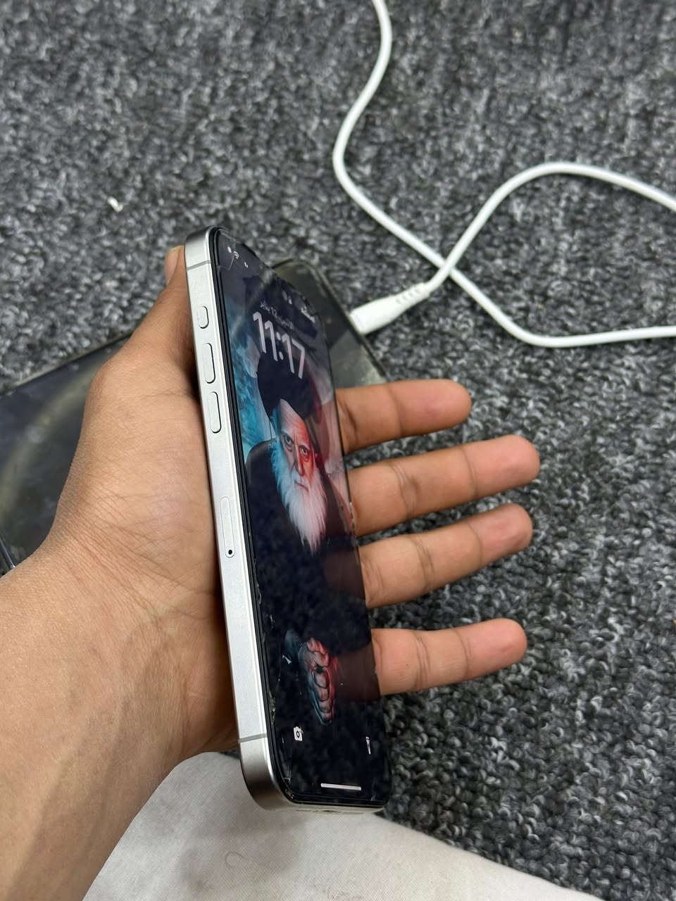 سلام عليكم ايفون ١٥ برو ماكس شرق اوسط كامل ملحقاته تليفون نضيف مكفول من جميع نواحي بس مبدل شاشة مالتة فقط واصلـية مكاني بصرة كرمت علي ابو صخير سعر ٩٥٠ وبية مجال لشراي رقمي ***********
