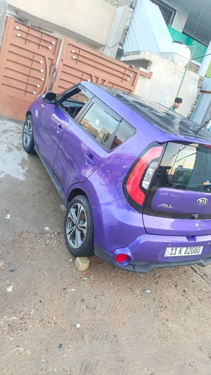 السلام عليكم عندي كيا صول 2015  رقم بغداد بسمنة مصبوغة عام والسيارة حتى سونار ناشر حتى لا تعبك ولا تعبني تغير لون محرك 2000 السيارة جاهزة ماتصرف عليهة لو دينار مواصفات عادية 
السعر المطلوب 85 وبيهة مجال بصيط او ترهم مراوس حسب القناعة مكان السيارة قرب سوق ابو غريب ***********
***********

