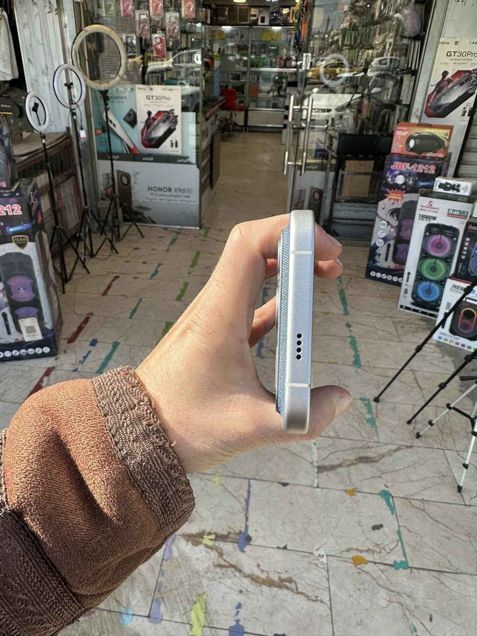 السلام عليكم
Poco F8 Ultra 512GB/16
نظافة ‎%‎
مستعمل شهر واحد
مكفول من التصليح ومن أي خلل
ضمان وكالة ضمان سنة
باكيت وشاحنة أصلية 90 واط
السعر 775 ألف
مكاني بغداد العامرية
***********

