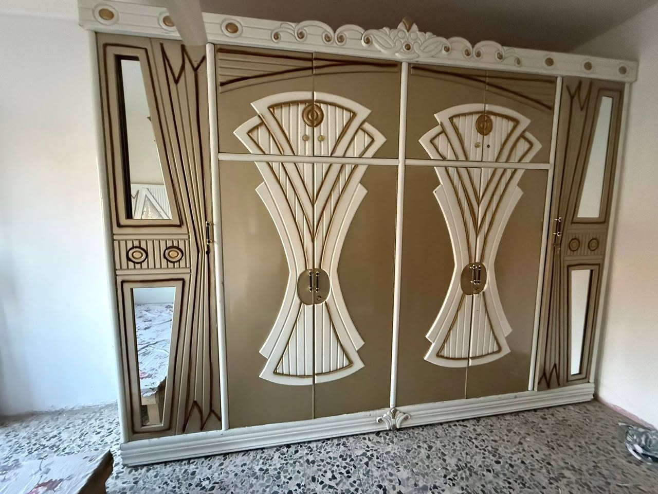 للبيع عراقيه اصلي صاج 6 ابواب السعر 750 بغداد كراده ٠٧٧٣٨٥٧٢٢٣


**إذا كنت صاحب هذا الإعلان وتريد حذفه لأي سبب، رجاءا أرسل رسالة إلى الدعم الفني**