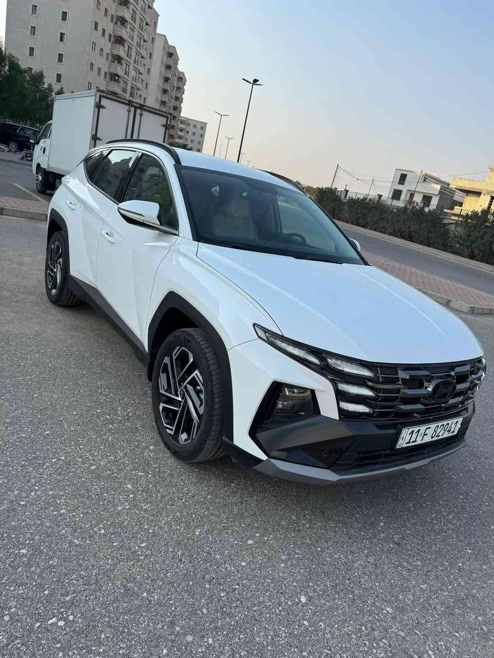 السلام عليكم عندي هونداي توكسان خلجي زيرووو مماشية موديل 2025 شركة الاولى ام الضمان فول عدا البنوراما تبريد وتدفئة بل كشنات مكفوله كفالة عامة السعر 235 مكان بغداد حي الجامعة ***********
