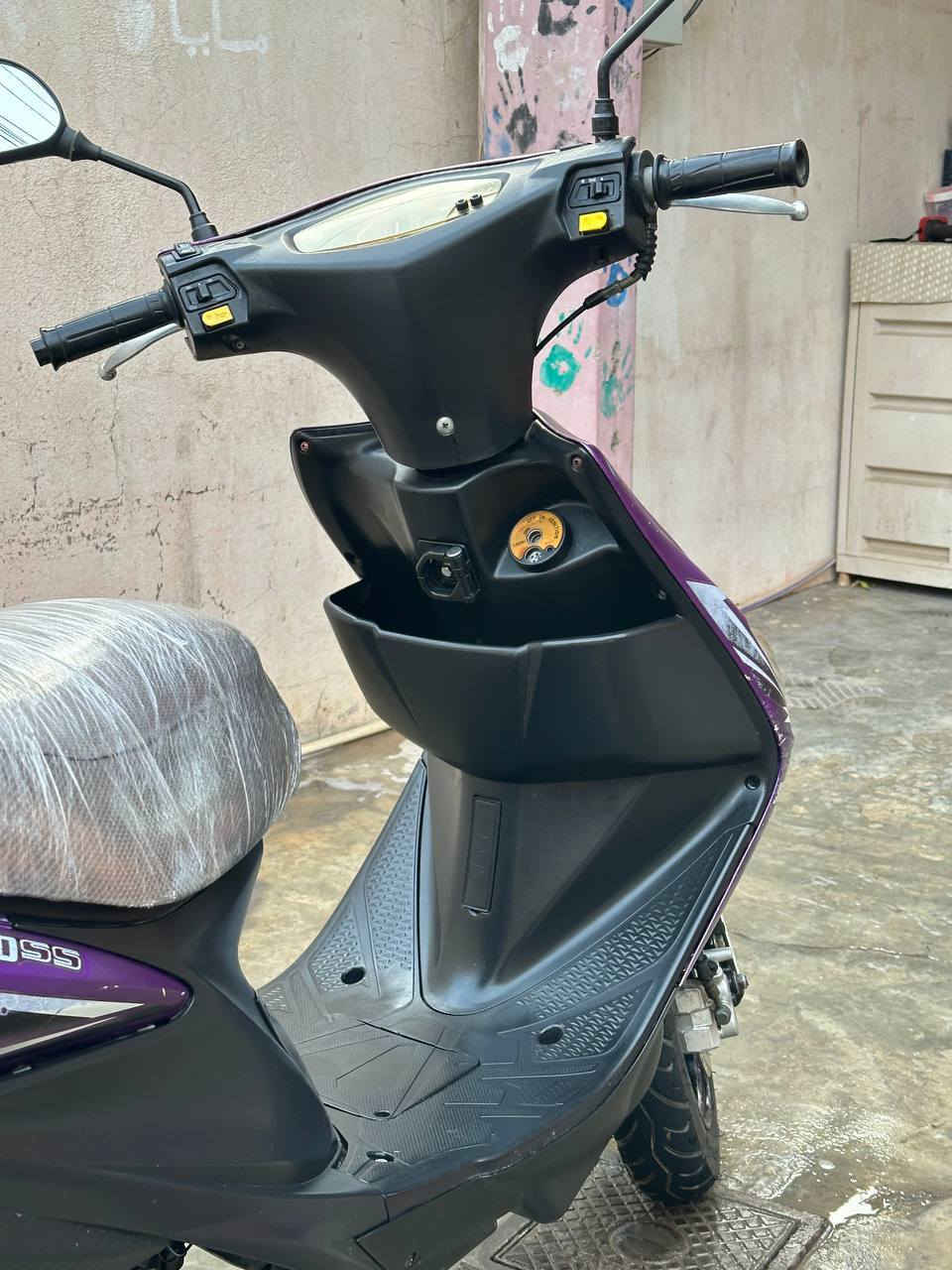 سلام عليكم دراجة سازوكي اردس للبيع
موديل 2021

سلف شغال

محرك مفتوح

السعر 200 بي مجال 

*********** بي واتساب
