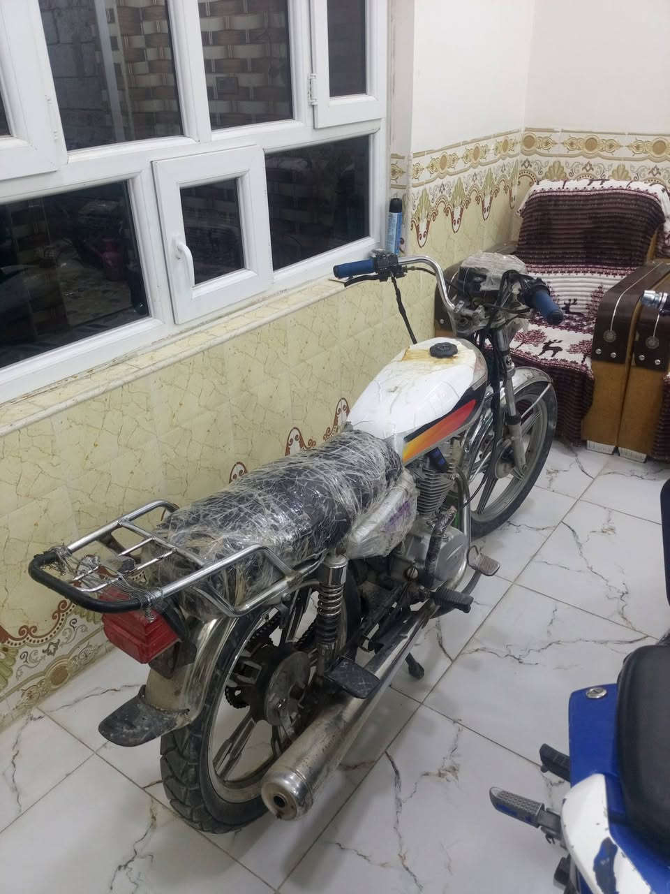 سلام عليكم إعادة نشر بسبب العوده الكاذبه دراجه ايراني موديل 21 كلشي شغال بيها نكره  مكاني الرمادي صوفيه
سعرها 250وبيها مجال رقمي ***********
