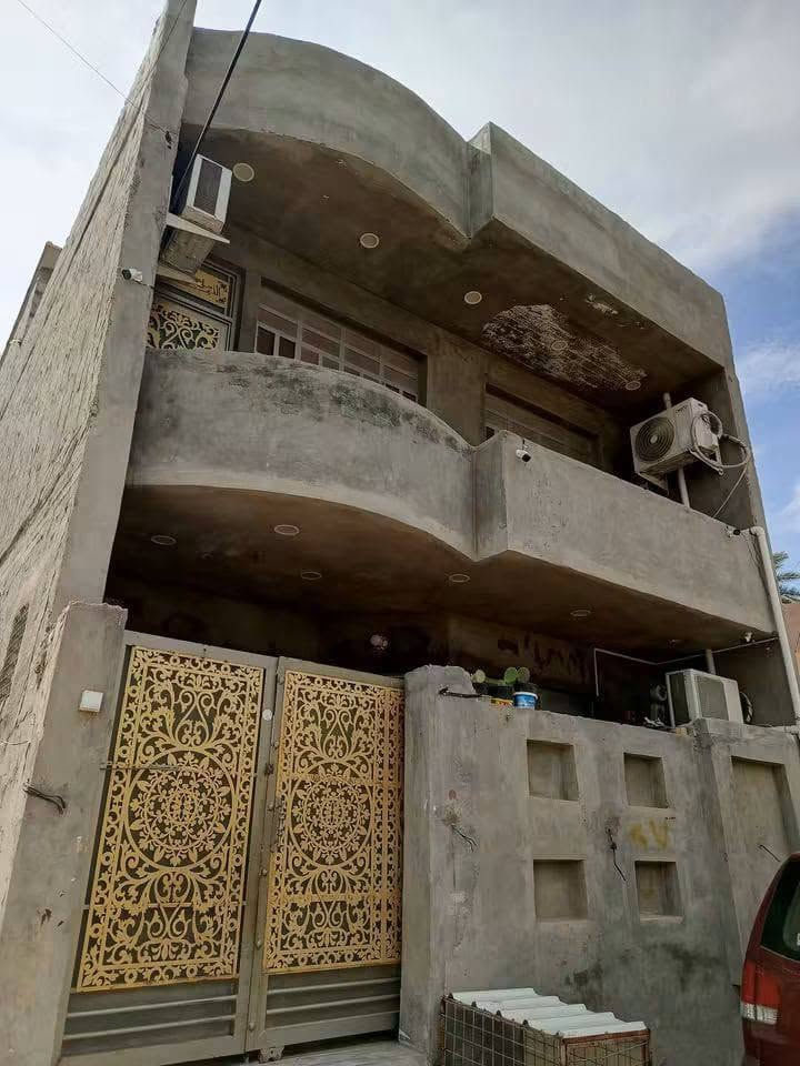 للبيع المساحة 100متر
الواجه٧

نزال١٤

بناء طابوك 

الاساس رفت 

اربع غرف نوم 
الخدمات 
مجاري 
ماء 
كهرباء

طابو سند ٢٥   الموقع مقابل الجزيرة السياحية شارع سيد محمد المبرقع

استفسار اتصل ***********

