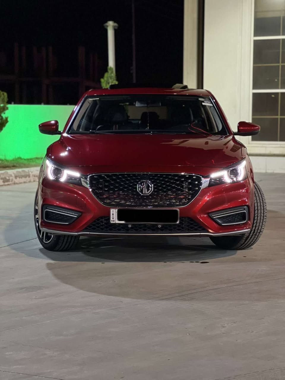 السلام وعليكم
MG6 2023 
وارد خليجي صفر اربيل لون ماروني 
ضمان شركة MG ضمان 6 سنوات و200000 الف كيلو بعدها بلضمان 
ممشه السيارة 44 الف كيلو 
ربع الجاملغ الخلفي مصبوغ اثر طخه ماطور بدون ايرباك بدون دواخل السيارة 
مواصفات 1/1 
حجم المحرك 15 توربو 
فتحة سقف 
بصمة تشغيل وبصمات ابواب 
شفتات ستيرن 
داخل احمر جلد بلادي 
كشن السايق كهربائي
حساسات خلفية
مرايات شفط 
اوتو هولد 
هندبريك بصمة
داخل كاربون فايبر بلادي
ويل حجم 19 
عداد الكتروني دجتل
تحكمات بلستيرن 
تحكمات بعدسة الايت
تبريد قطعتين 
سعر السياره 110 ورقة وبيها مجال بسيط 
مكان السيارة اربيل 
للتواصل ***********
والله يرزقنه ويرزقكم
