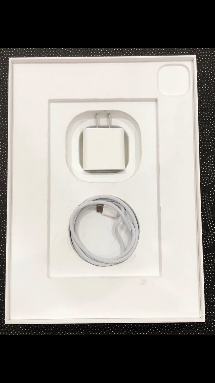 للبيع ايباد 11 برو M1
ماستر
ذاكرة 128GB
لون Space gray 
الايباد كامل ملحقاته ويا لزكة وگفر
نموذج M
نظافة 100‎%‎
ما مفتوح ولا مصلح
مكفول من التبديل والكسر والشخوط 
 كلشي شغال
استخدام دراسة فقط 
السعر خاص


**إذا كنت صاحب هذا الإعلان وتريد حذفه لأي سبب، رجاءا أرسل رسالة إلى الدعم الفني**