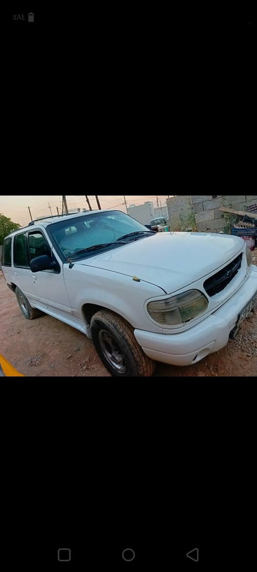 فورد اکسبلور مودیل 2000
بەناوی خۆمانە 
سەنەوی 2027 ڕەقم سلێمانی 
گێڕومەکینەی بلاد .6پستۆن 
بێ عیبە .. تبرید ئیشەکا 

45وەرەقە ومجال
کرکوک . شۆراو

***********
*********** كركوك, العراق
