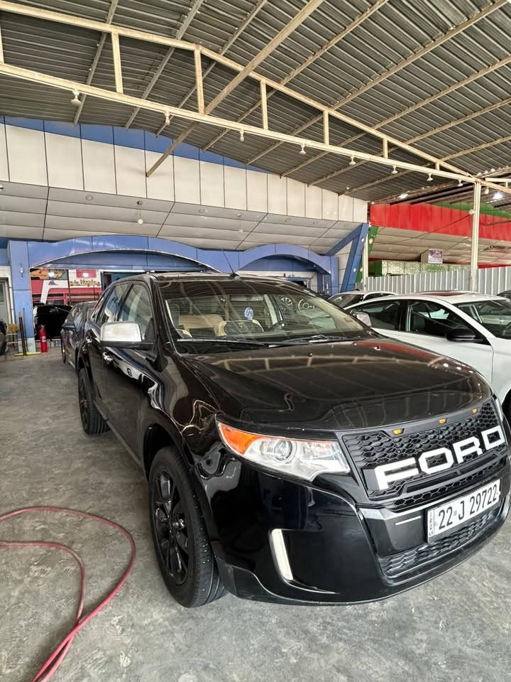 السلام عليكم
فورد ايدج
موديل ٢٠١١
ضرر فقط بنيد
فول مواصفات 
كير مكينه جديد 
مكينه 3.5L

السعر 115 ورقه 
للستفسار***********
