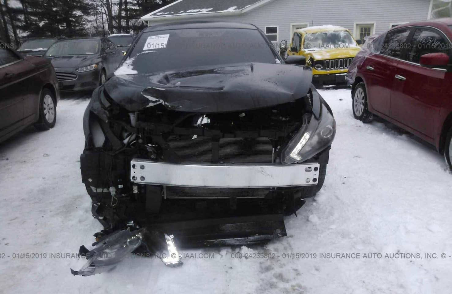 ***********
نيسان التيما  ٢٠١٧ SR كير ومحرك  وتبريد كله بشرط بلادي ـ منظومة مبرد كير شادلها . تريد تحويل وكاله اني حاظر باسمي سنوية لل٢٩ ـ سيارة حادثها موضح بالصورة ـ تشغيل عن بعد . تشغيل بصمه. كشن سائق كهربائي. مثبت سرعة .فئة SR ***********  واتساب مكاني كركوك كركوك, العراق
