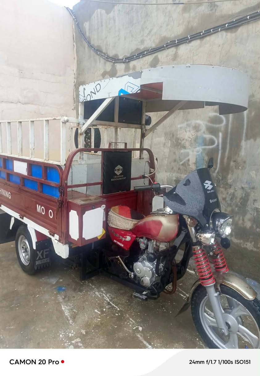 ستوته البيع شاصي ويرمنيه شرط موديل 17محرك 24 
السعر 1400مكان جانب اليمن صناعه القديم 
الرقم ***********
