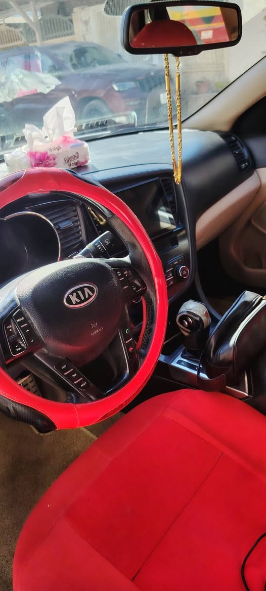 السلام عليكم.. كيا أوبتما  موديل 2011 خليجي فول مواصفات عدا الفتحه محرك 2000مكفوله من التبديل +كير كفاله وضع الشركه كفاله عامه من الصبغ والبارد  تبريد قطعتين    السعر 122 بيها مجال رقم أربيل العنوان الديوانيه    ***********
