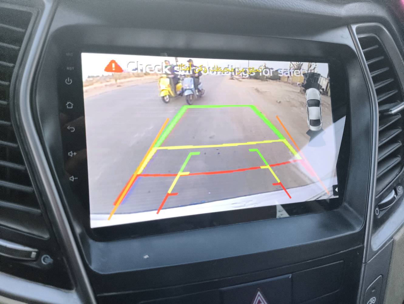 سانتافي خليجي موديل 2013 سته سلندر سبعه راكب فول مواصفات السياره بدون حادث طخات بسيطه 
بارد في باب السائق بدون تبديل.