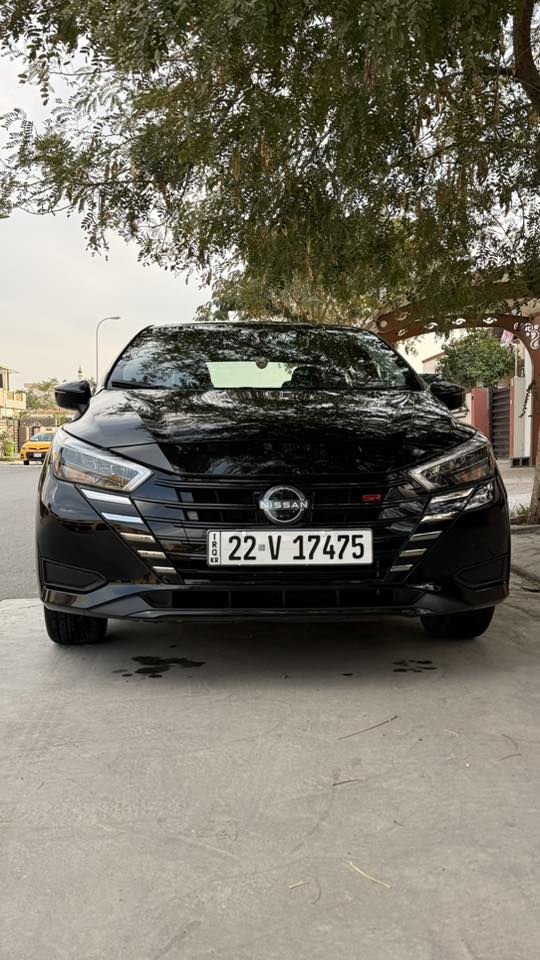 نيسان فيرسا 2024 SR
اعلى فئة حادثها موضح بالصور 
ماشية 14 الف ميل 
رادارات 360 تنبيه الخروج عن المسار 
تبريد شاشة 
شاحن واير لس 
لد و عدسات 
مكان السيارة كركوك 
السعر 127 ورقة و بيها مجال 
***********
