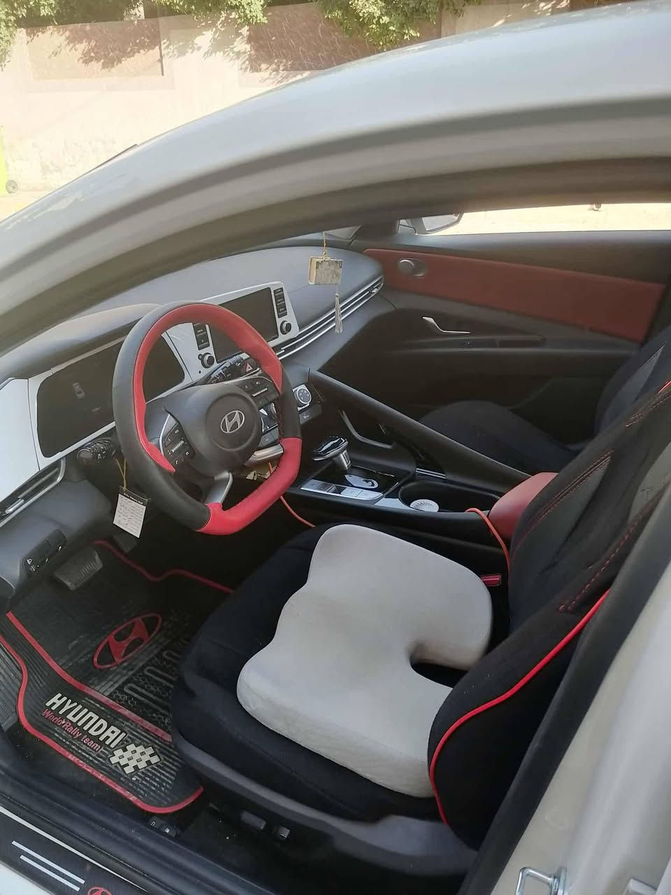 النترا ٢٠٢٤ سبورت رياضي تجميع صيني رقم  السليمانيه باسمي السنويه
ماشيه 9300 كيلو 
مواصفات
سلايد 
بصمه ابواب +بصمه تشغيل 
ويل كب 17
اشاير مري
لايت لد 
حساس امامي خلفي
شاشه  
كامره
مري شفط
لايت 3عدسات زنون
كشنات جلد
هند بريك بصمه
كير دجتل طياره
تبريد خلفي 
تحكم ستيرن جهتين /كروز سرعه 
ماطور لايت/كيلو متر دجتل
كير 8 سرعات 
(( دواخل لونين ماروني واسود ))
ملاحظه / بيها رصعة خفيفة بدون گشط الصبغ بباب السكن بسبب رجوع باب الكراج
الكشنات مدوشمة للحفاظ على الكشنات الاصلية
السياره فول مواصفات 
مكينه 1500دبل نوزل 
السعر145 $بيها مجال
رقم الهاتف 
***********
العنوان كركوك شارع الاحتفالات
