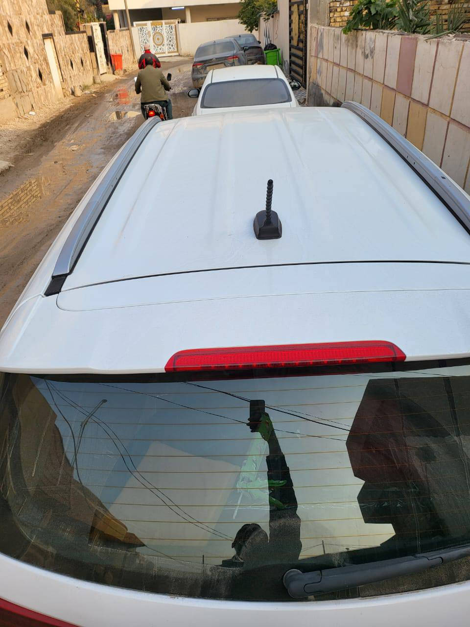 سورنتو 2019 شكل 2020
6 سلندر 
كير 8 نمر 
7راكب
ماشيه 59 
السعر. 190 بيها مجال
2 قطع صبغ 
رقم بابل بسمي 
رقم موبايل *********** بيه واتساب
