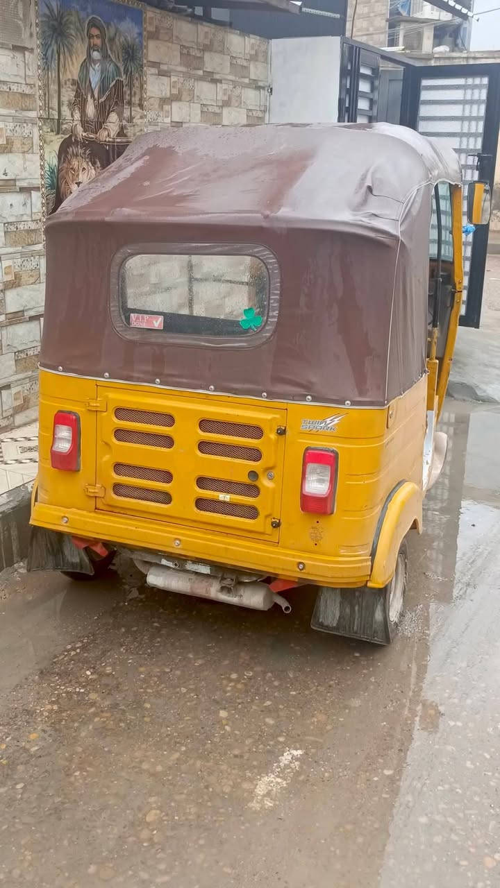 تكتك اوراق وكيله شاكر ابو المجر للبيع 5000000 خمسه ملايين نظيفه وحلوه مكان العماره حي نهاوند الاولى للاتصال على الرقمم
*********** وشراي يدلل
