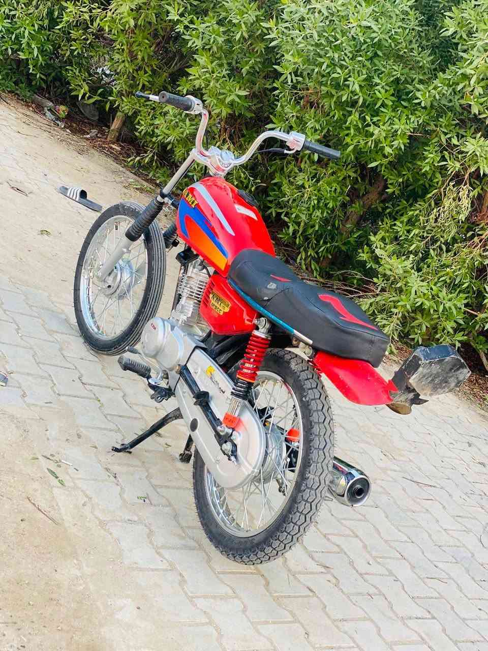 السلام عليكم نامه تعمير شلامجه 26 أوراق الدراجه كله تعمير جديد جاهزه رايدهه ٨٥٠ مكاني نادر للاستفسار***********
