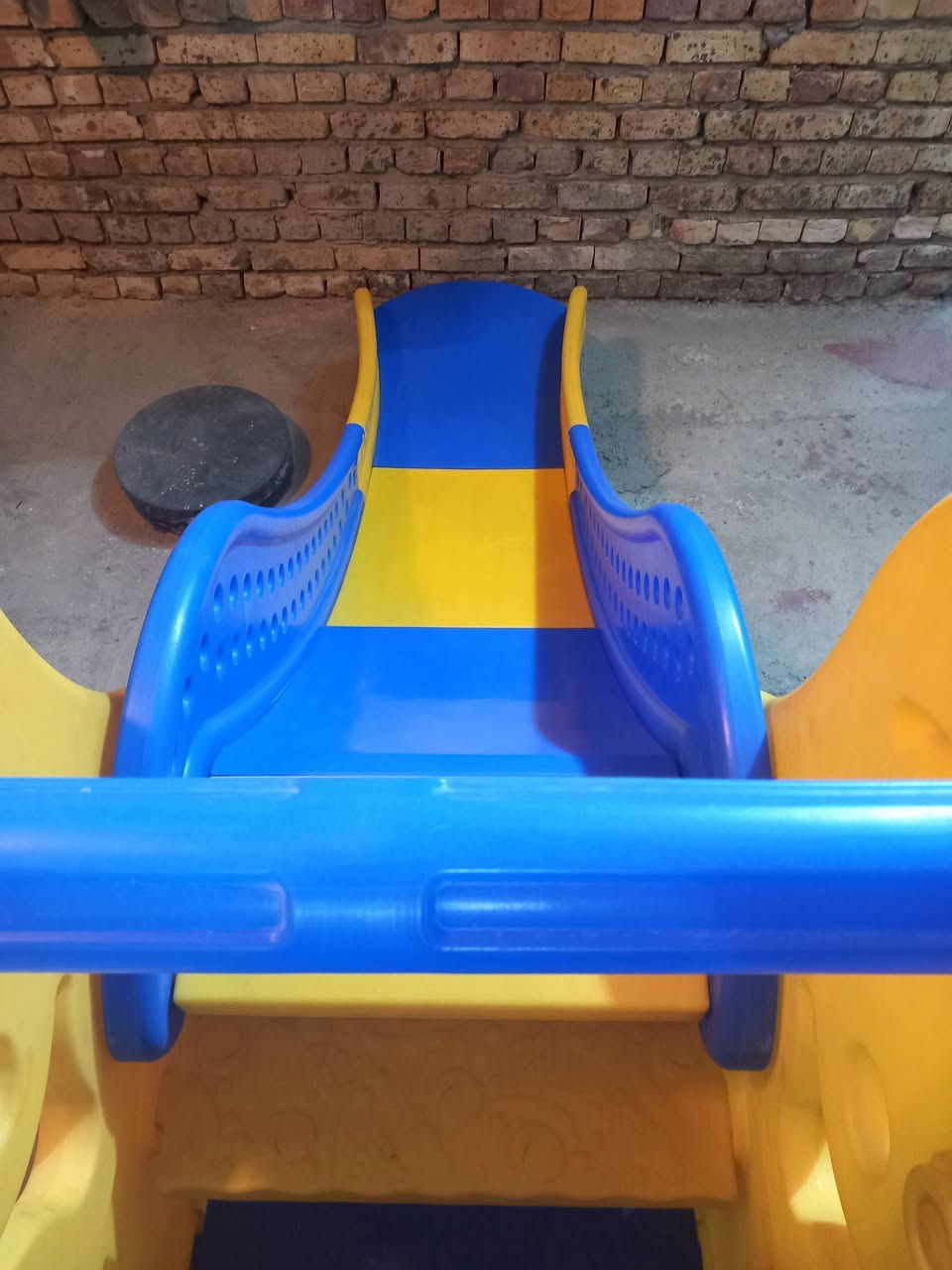 زحليكه اطفال اصليه باله جديده سعره 50 الف مكان بغداد الغزاليه الهياكل *********** كيزر حجم 80 كامل هوه ولهيتر اوتماتيك جديد مامستخدم ابد 25 الف مستعجل
