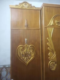غرفة للبيع • قابل تفاوض • تواصل