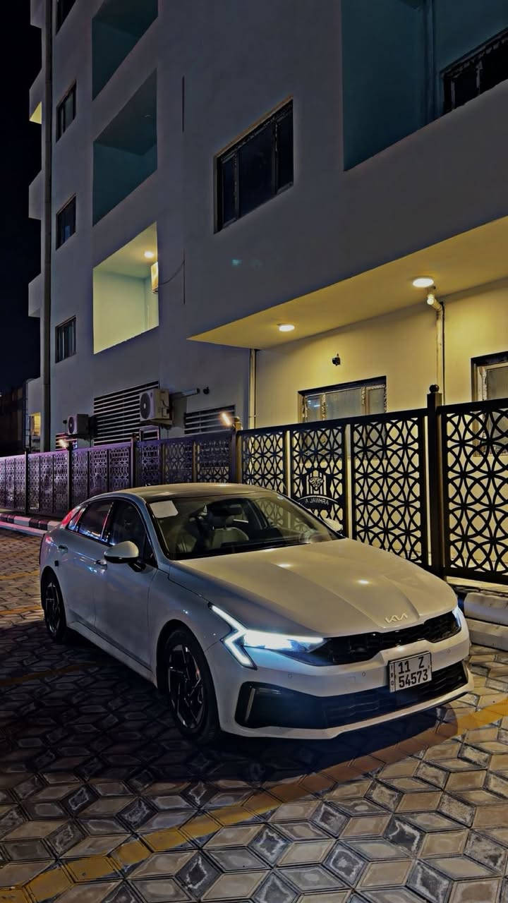 السلام عليكم 
K5 موديل 2024 للبيع 
السياره خليجيه مكفوله كفاله عامه فول السياره للاخير بانوراما 
سعرها ٢٣٥ وبي مجال ماشيه السياره 23 الف كيلو مكانها سماوه 
***********
