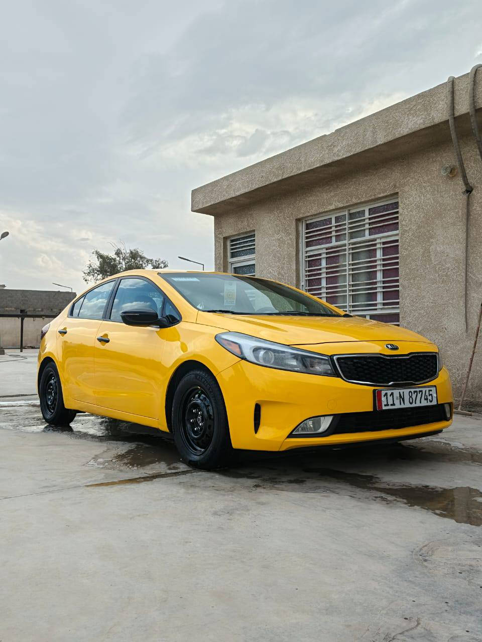 سلام عليكم فورتي موديل 2017 مكينه 2000 دوش حادثه جاملغ مبدل السياره كلشي جديد بيه تخم تاير حداديه منضومه تبريد جديده ارقام والهزه جديده سنويه الل 30 السعر 116
اللستفسار ***********
