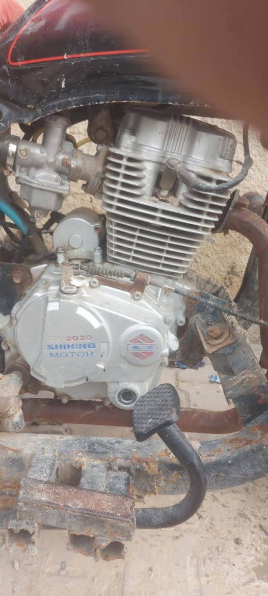 السلام عليكم ***********
السعر 650
لبيع ستوتا مكينه 20 تخم تاير  شاصي نضيف 
كامله مكمله وسعر مناسب
