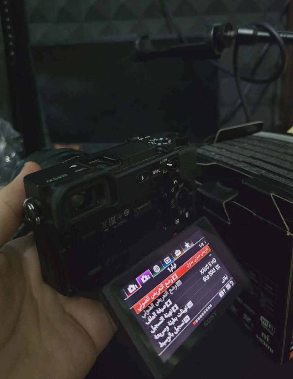 Sony 6400
كامرة سوني 6400 
نظافة 99%
شتر 8k 
كاملة ملحقاتها وياها العلبة والكيبلات 
وعدسة 16-55mm 
السعر 825 الف 
📍المكان : ديالى - بعقوبة 
للتواصل على الخاص او على الرقم 
***********☎️
