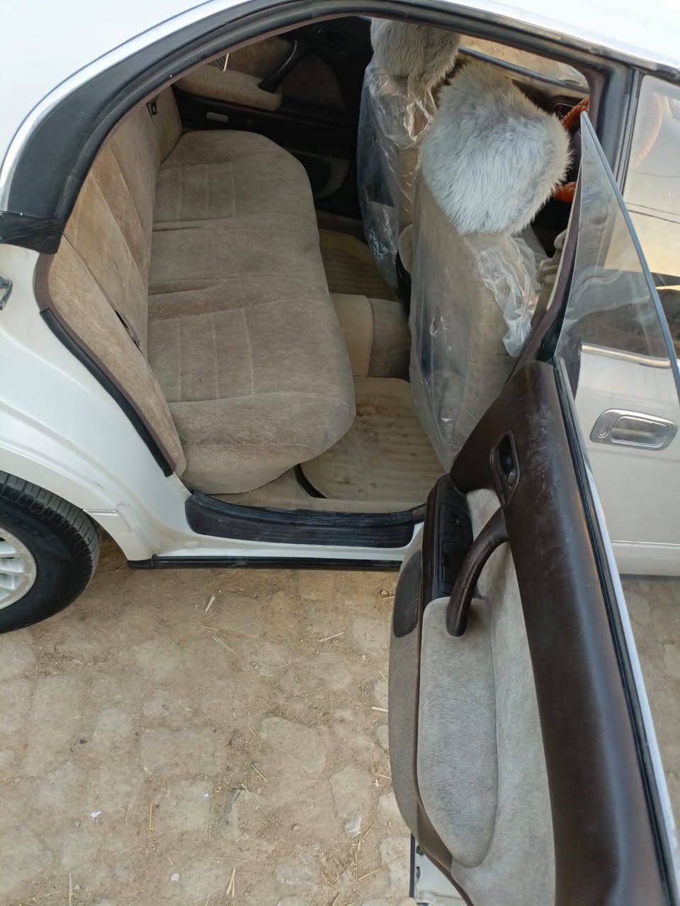 سلام عليكم سياره تيوتا مصبوغه جماليه مكفوله كص وضربه ***********
