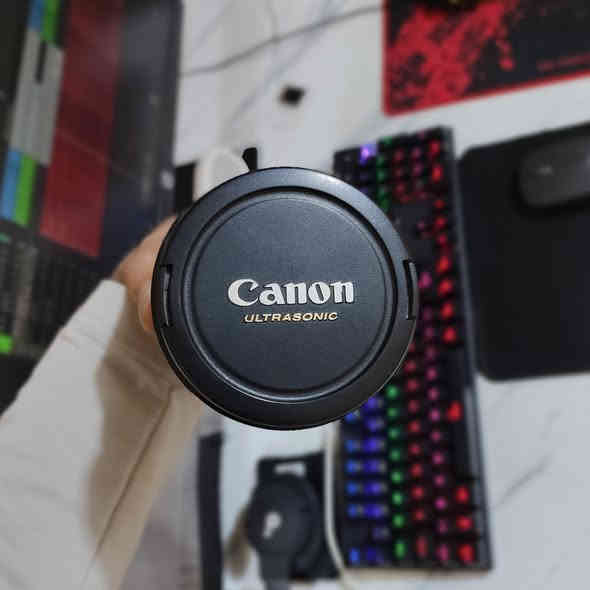 canon lens 24-105 f/4
red frame from canon 
clean 85%
السعر 400 الف
***********
